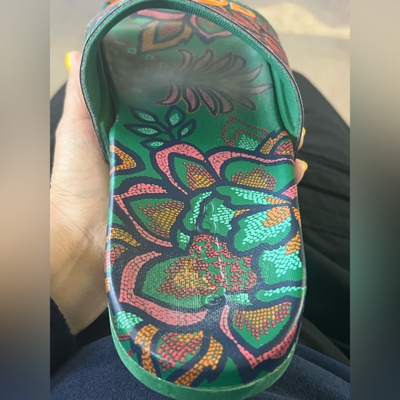 Adidas Farm Rio Adilette Sz 7 Green and Orange - Picture 4 of 6